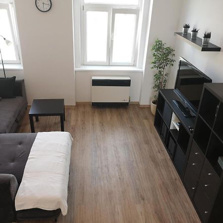 Fine Apartment In Centrum Of Slany With Aircondition Екстериор снимка