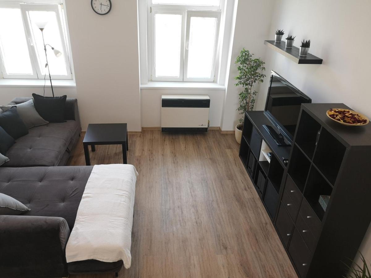 Fine Apartment In Centrum Of Slany With Aircondition Екстериор снимка
